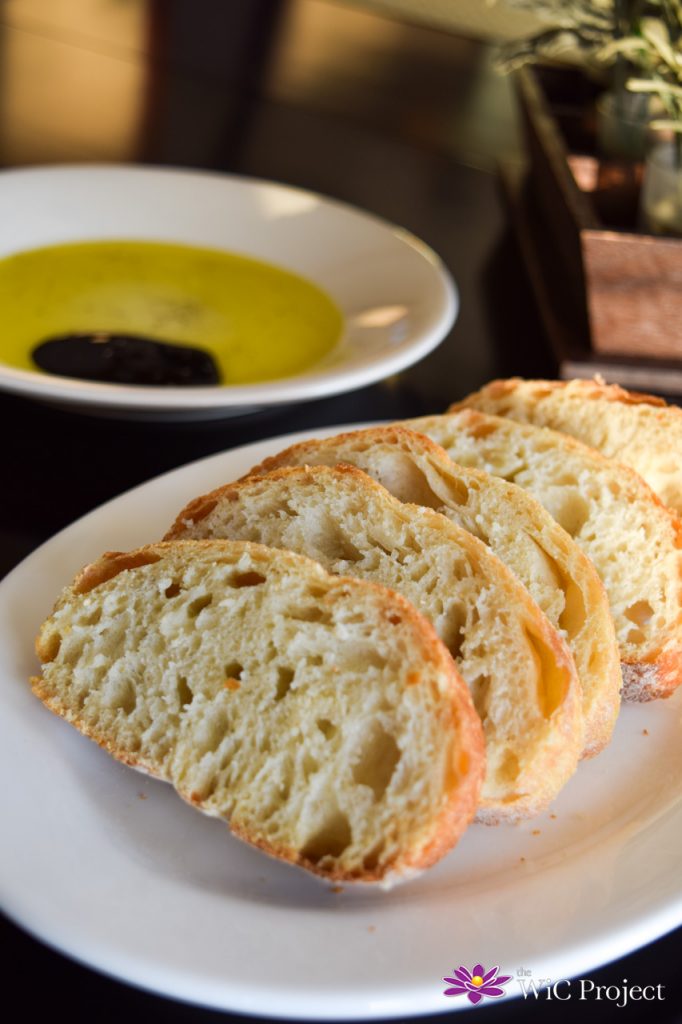 Wildgrain review: freshly baked bread.